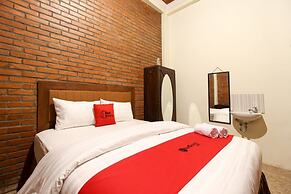 RedDoorz near AMIKOM Yogyakarta 2