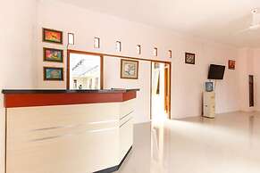 RedDoorz near Balekambang City Park