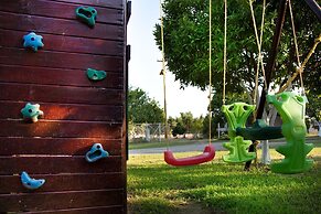 Akroyali Hotel & Villas