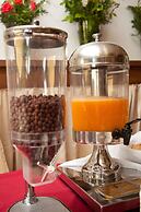 Akroyali Hotel & Villas