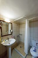 Akroyali Hotel & Villas