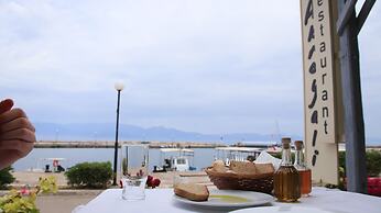 Akroyali Hotel & Villas