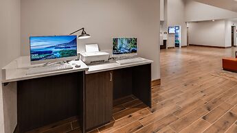 B/W Plus Elizabethtown Inn & Suites