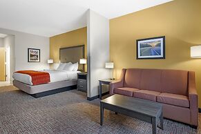 B/W Plus Elizabethtown Inn & Suites