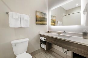 B/W Plus Elizabethtown Inn & Suites