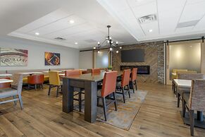 B/W Plus Elizabethtown Inn & Suites