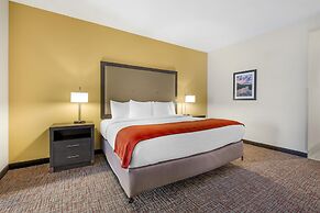 B/W Plus Elizabethtown Inn & Suites