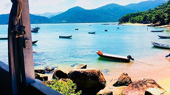 Pousada Sobre As Ondas De Picinguaba