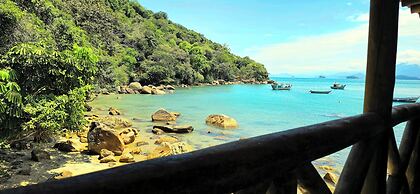 Pousada Sobre As Ondas De Picinguaba