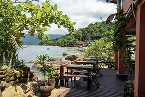 Pousada Sobre As Ondas De Picinguaba