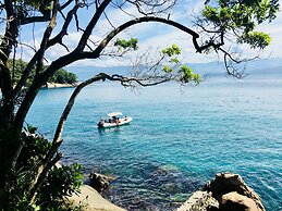 Pousada Sobre As Ondas De Picinguaba