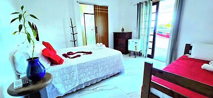 Pousada Sobre As Ondas De Picinguaba