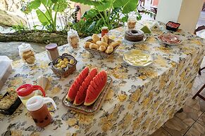 Pousada Sobre As Ondas De Picinguaba