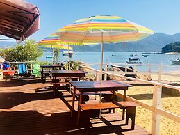 Pousada Sobre As Ondas De Picinguaba