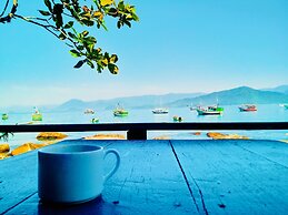 Pousada Sobre As Ondas De Picinguaba