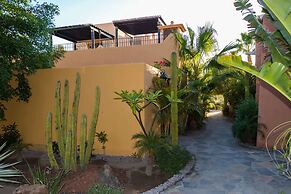 Casa Encantada 3 BR by Casago