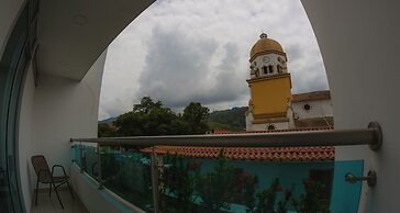 Hotel & Restaurante La Roca