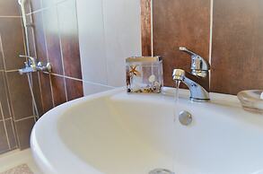 Georgia & Eri Villas