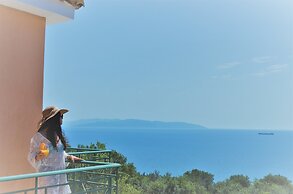 Georgia & Eri Villas