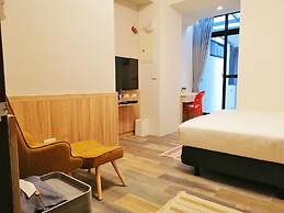 Seeing Nantai Holiday Apartment