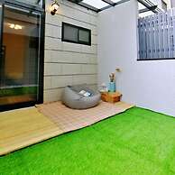 Seeing Nantai Holiday Apartment