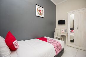 OYO Life 647 Irooms Homestay