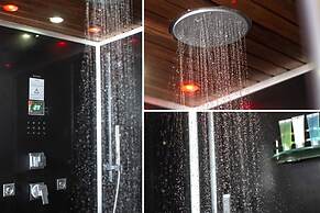 Royal Mansions Grand Luxury Villas