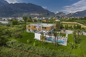 Alea Garda Lake Suite