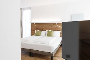 Alea Garda Lake Suite