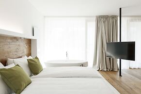 Alea Garda Lake Suite