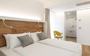 Alea Garda Lake Suite