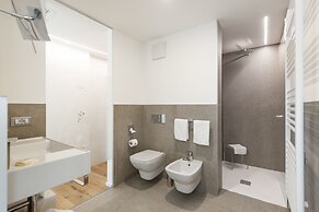 Alea Garda Lake Suite