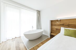 Alea Garda Lake Suite