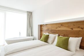 Alea Garda Lake Suite