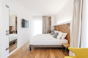 Alea Garda Lake Suite