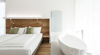 Alea Garda Lake Suite