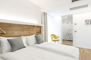 Alea Garda Lake Suite