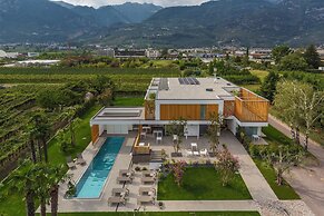 Alea Garda Lake Suite