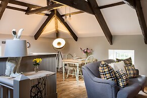 The Hideaway & Spa Terrace at Tregoose Old Mill