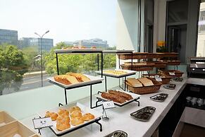 Hampton by Hilton Technology City