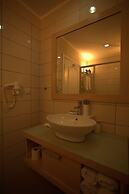 Can Garden Beach Hotel