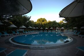 Can Garden Beach Hotel