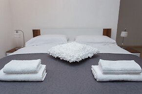 Apartments Tea & Nika