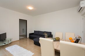 Apartments Tea & Nika