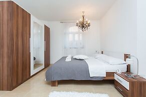 Apartments Tea & Nika