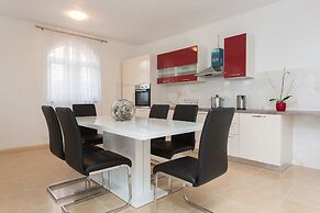 Apartments Tea & Nika