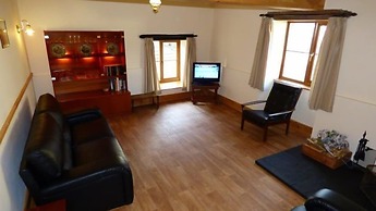 Court Farm Holiday Cottages