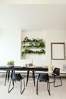 Wake Up Wellness Hostel