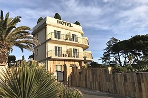 Hôtel Almanarre Plage