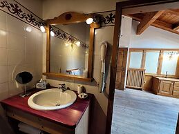 Kaiserkrone Charming Retreat